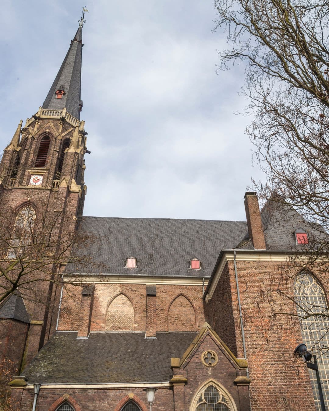 Queitsch - Über uns - Kirche Moers